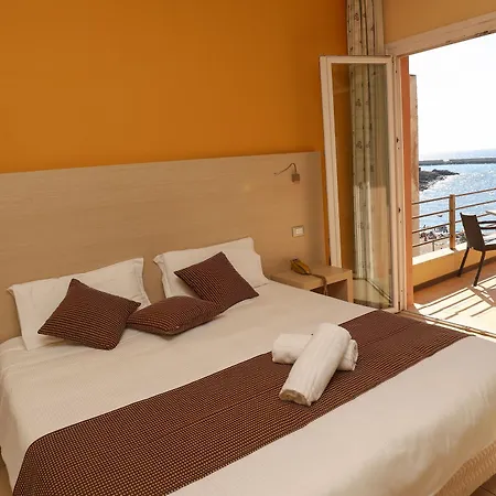Janus Hotel