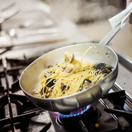 杰纳斯酒店 酒店 4*