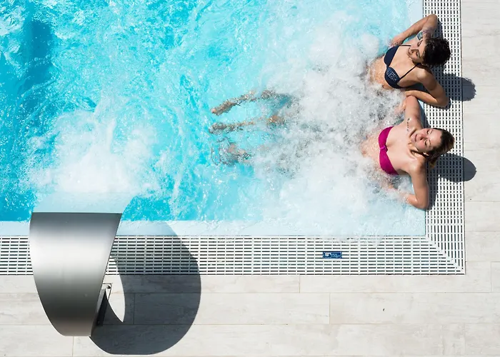 Janus מלון קאסטלסארדו