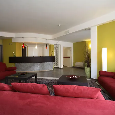 Janus Otel 4*